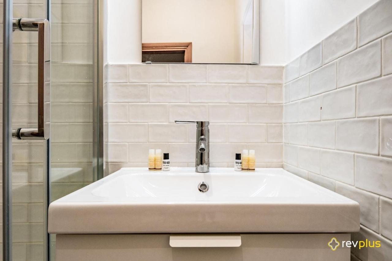 Mecenate Apartment Cavour Рим Екстер'єр фото