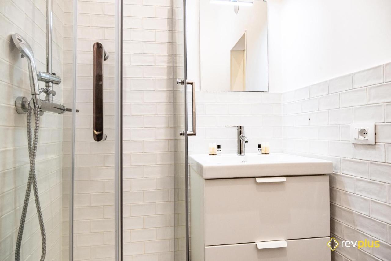 Mecenate Apartment Cavour Рим Екстер'єр фото