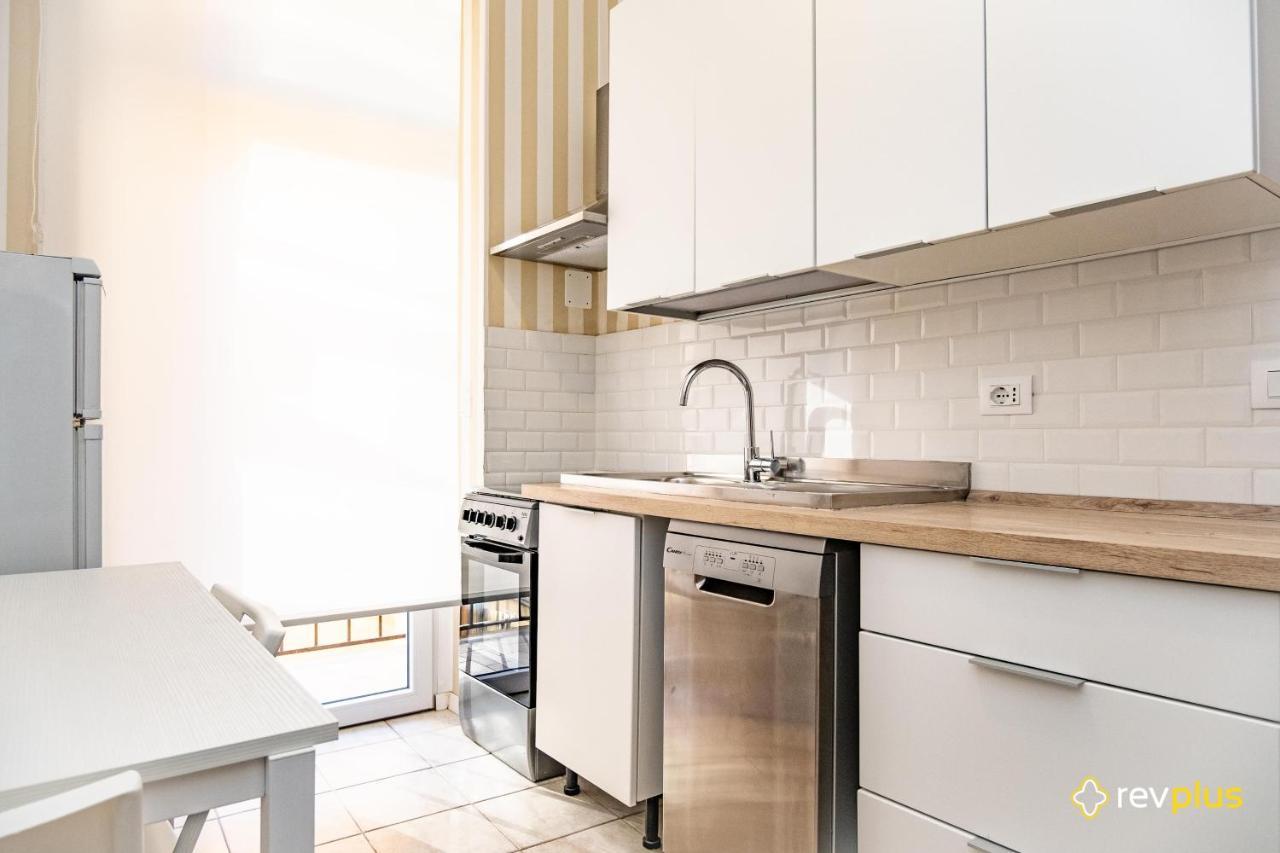 Mecenate Apartment Cavour Рим Екстер'єр фото